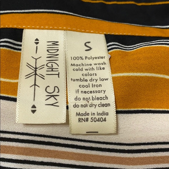 Button down blouse - Picture 6 of 6